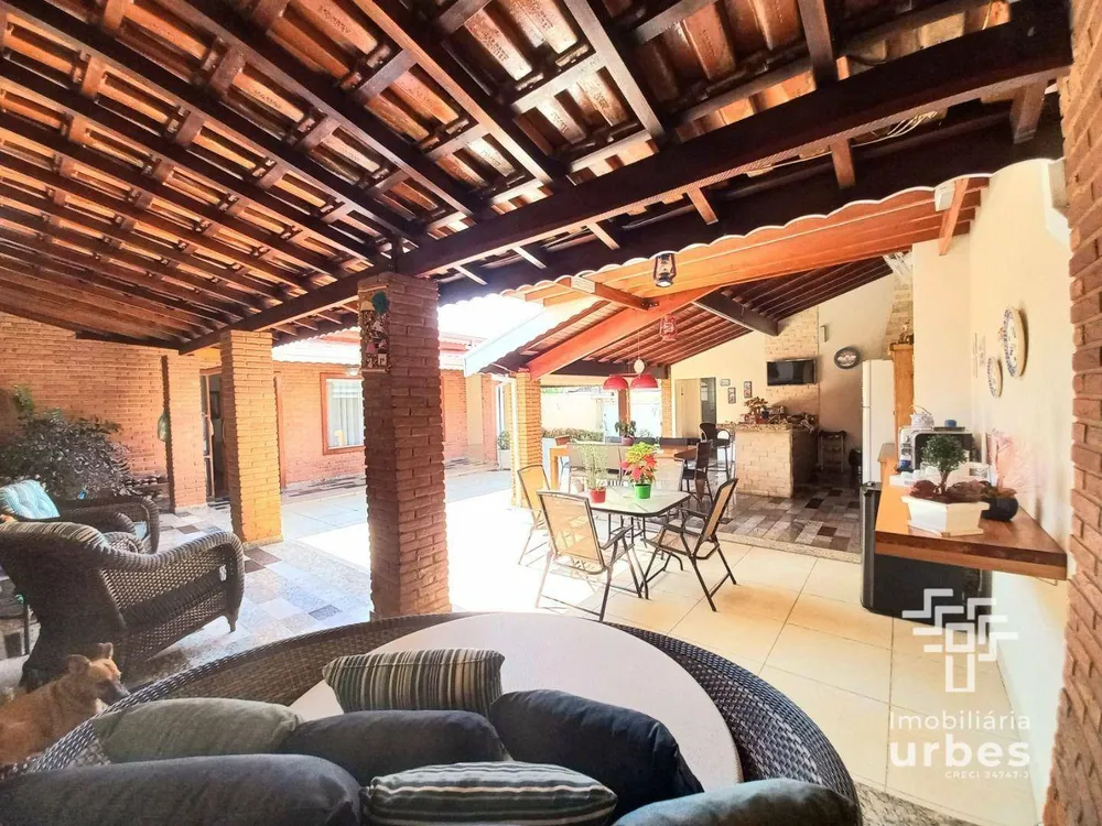 Casa, 3 quartos, 252 m² - Foto 19