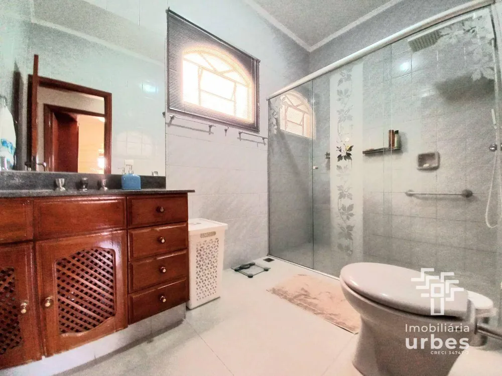 Casa, 3 quartos, 252 m² - Foto 9