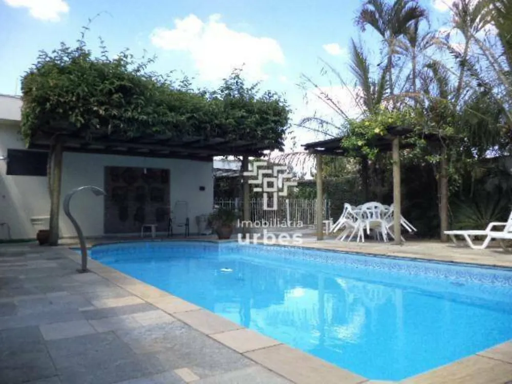Casa, 3 quartos, 334 m² - Foto 1