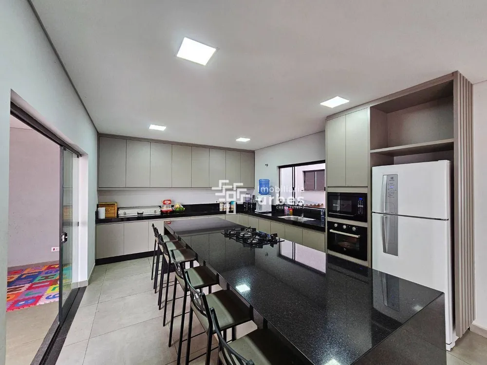 Casa, 6 quartos, 488 m² - Foto 2