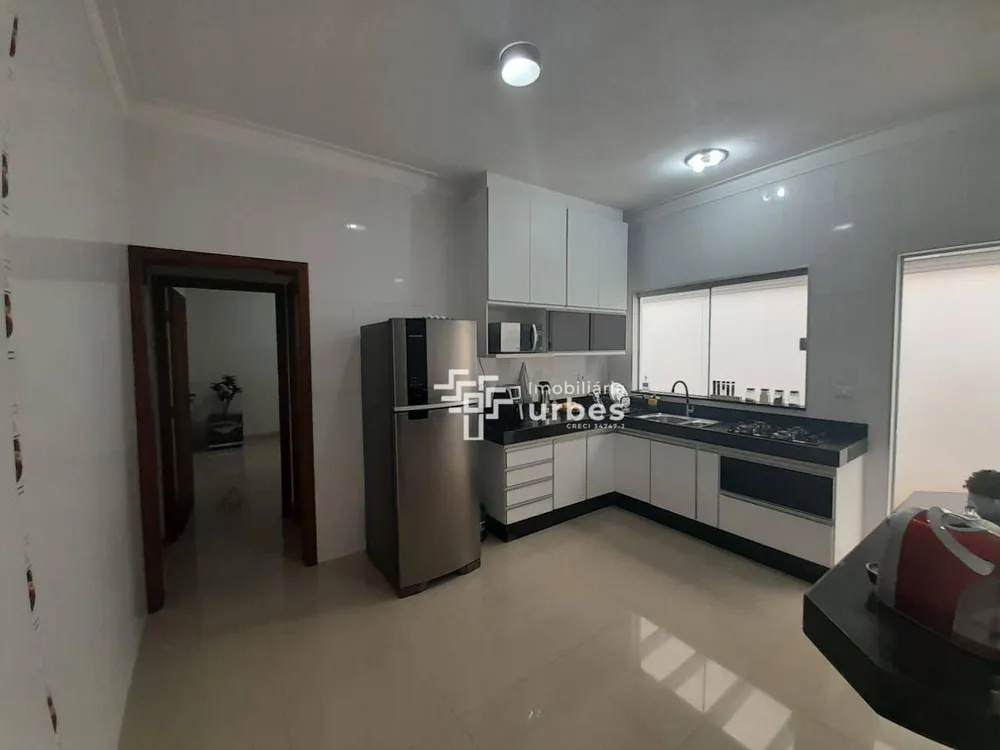 Casa, 3 quartos, 192 m² - Foto 11