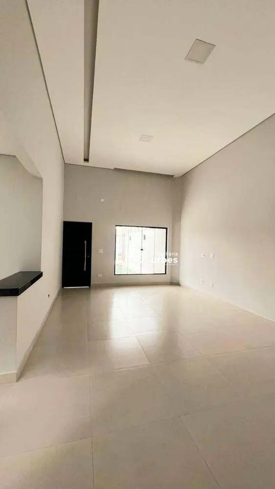Casa, 3 quartos, 172 m² - Foto 2