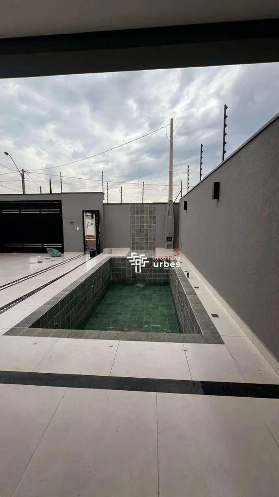 Casa, 3 quartos, 172 m² - Foto 1