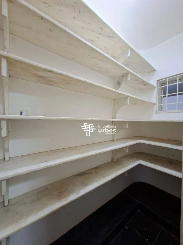Casa, 5 quartos, 310 m² - Foto 3