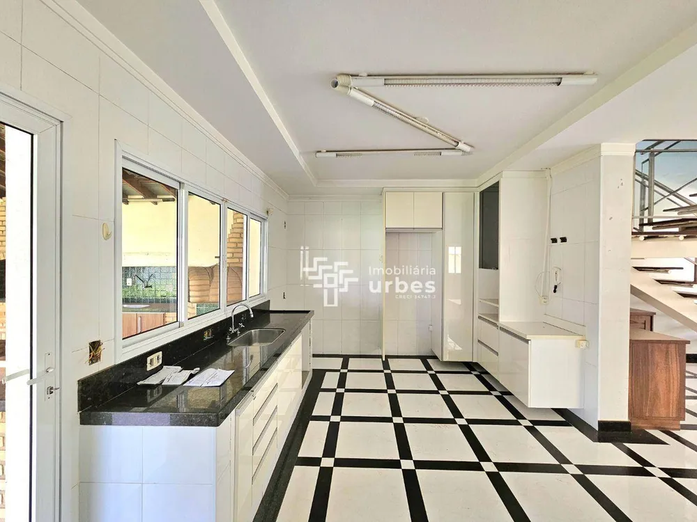 Casa, 3 quartos, 313 m² - Foto 2