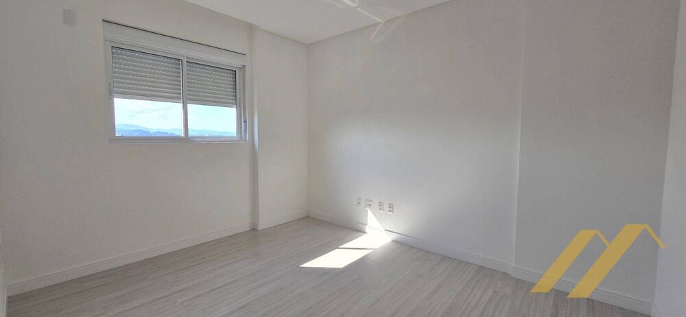 Apartamento à venda com 3 quartos - Foto 8