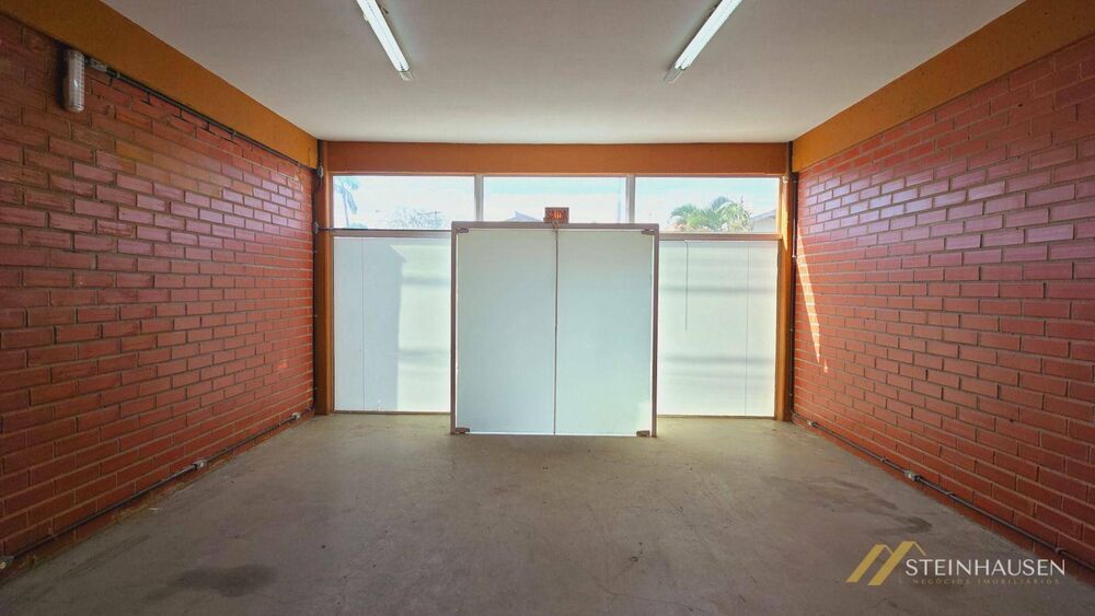 Depósito-Galpão, 600 m² - Foto 1