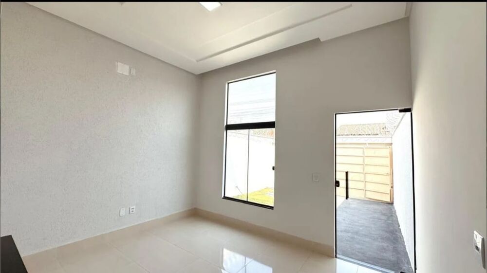 Casa à venda com 2 quartos, 67m² - Foto 3