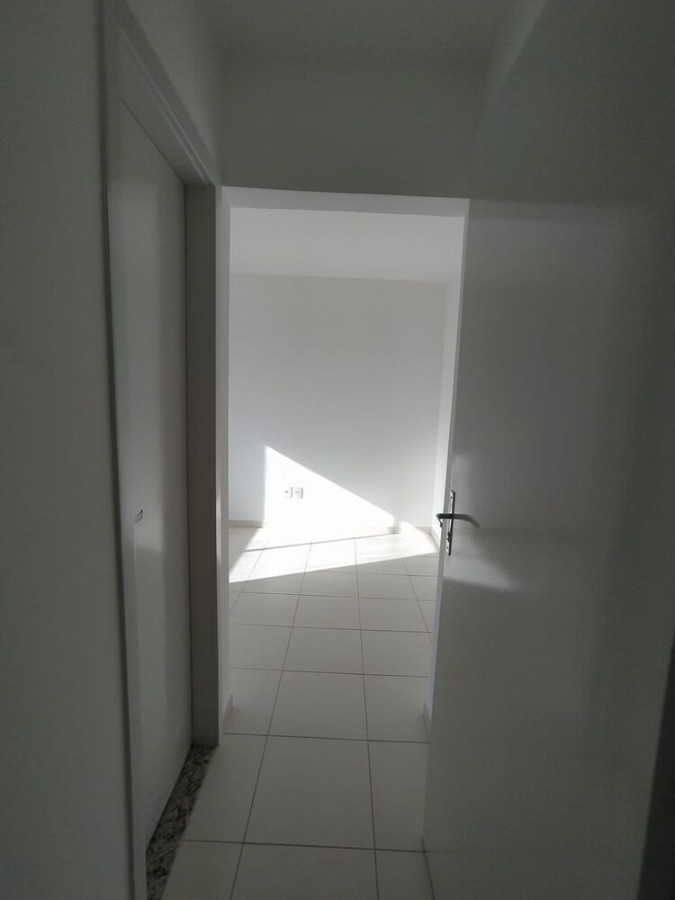 Apartamento à venda com 3 quartos, 75m² - Foto 10