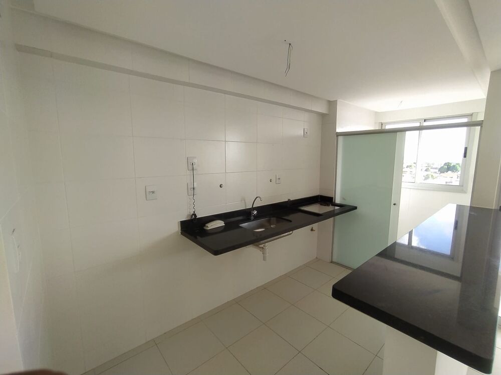 Apartamento à venda com 3 quartos, 75m² - Foto 1