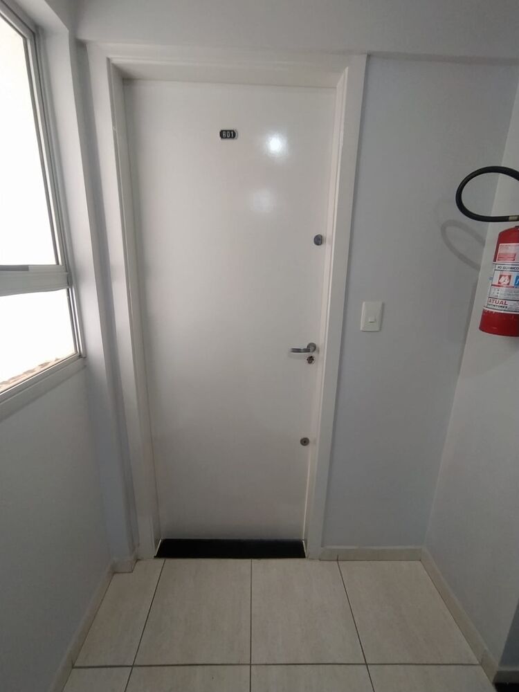 Apartamento à venda com 3 quartos, 75m² - Foto 12