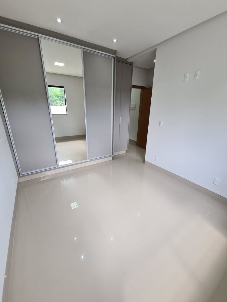 Casa à venda com 3 quartos, 279m² - Foto 14