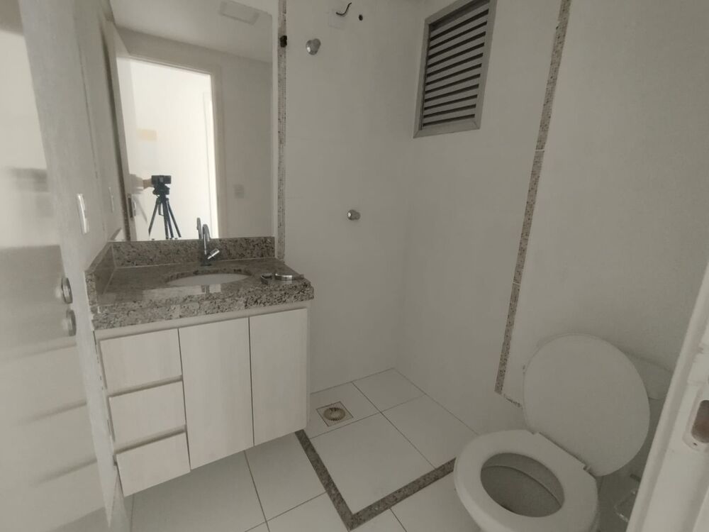 Apartamento à venda com 2 quartos, 57m² - Foto 2