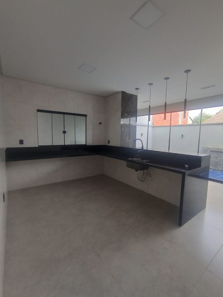 Casa à venda com 3 quartos, 195m² - Foto 19