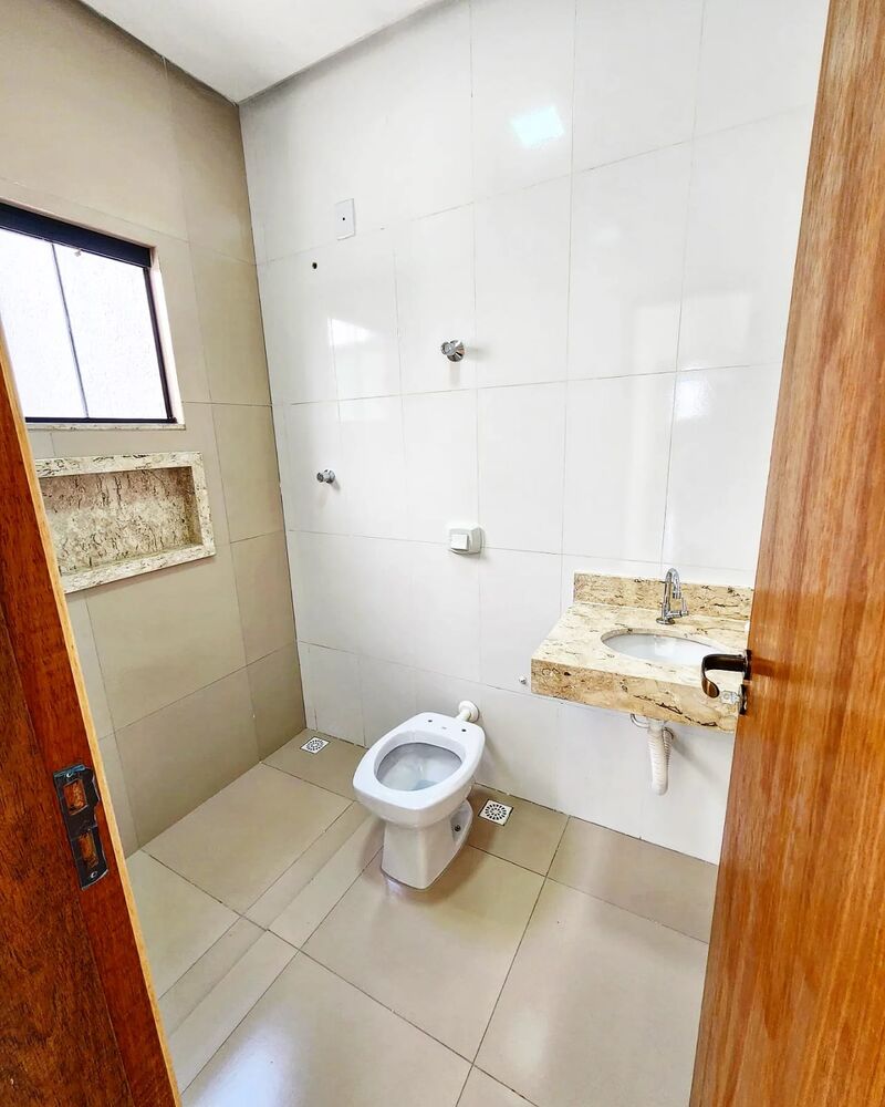 Casa à venda com 2 quartos, 80m² - Foto 4