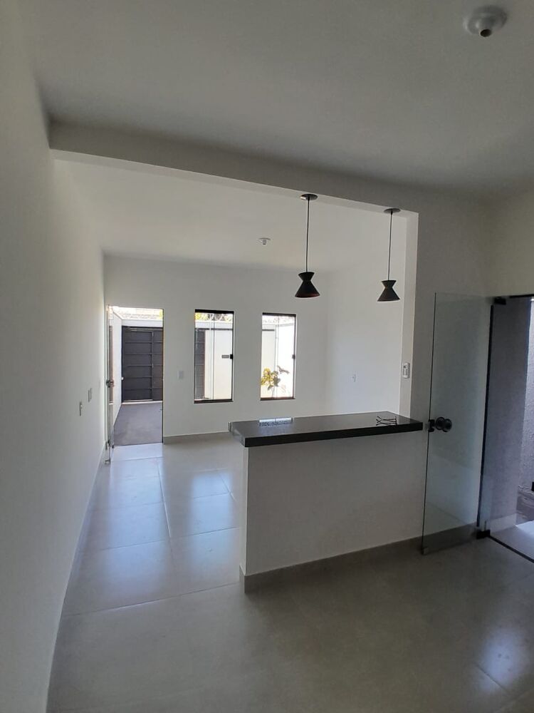 Casa à venda com 2 quartos, 115m² - Foto 11