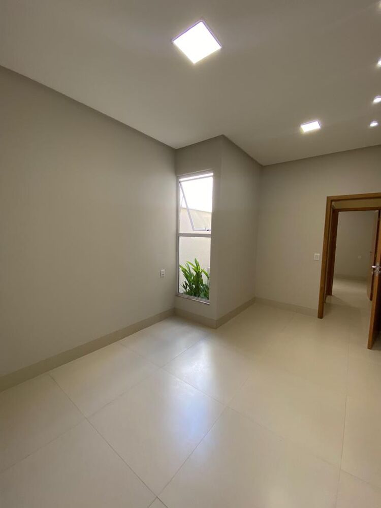 Casa à venda com 3 quartos, 210m² - Foto 11