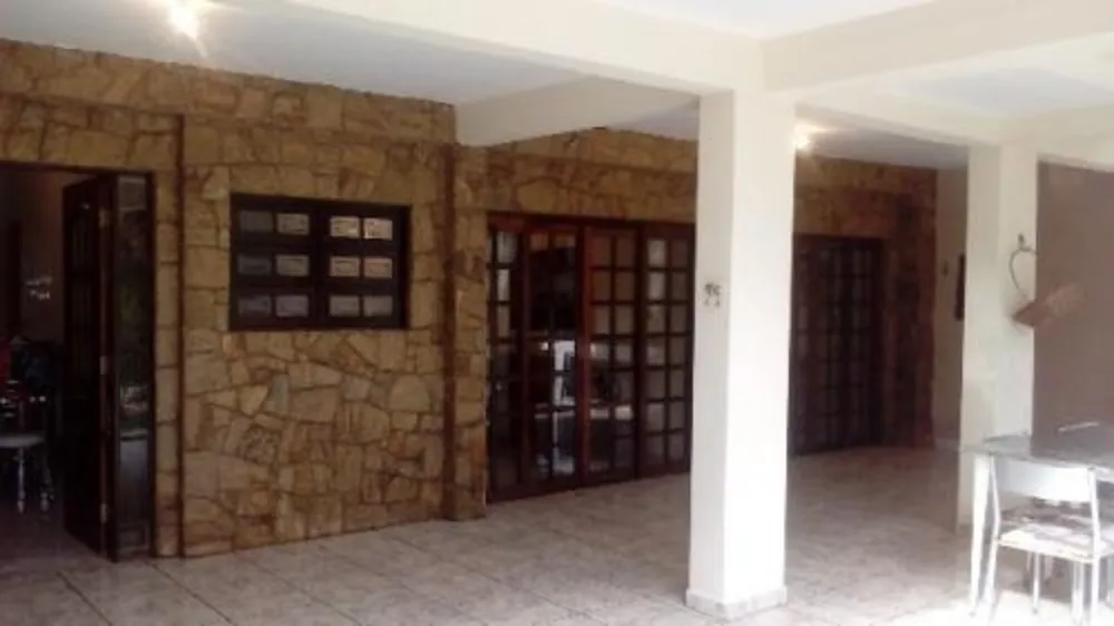 Casa, 4 quartos, 271 m² - Foto 2