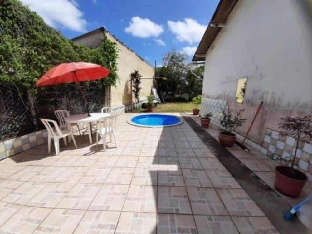 Casa à venda com 2 quartos, 600m² - Foto 6