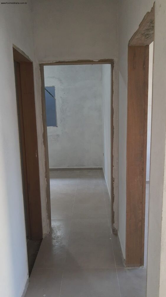 Casa à venda com 2 quartos, 150m² - Foto 6