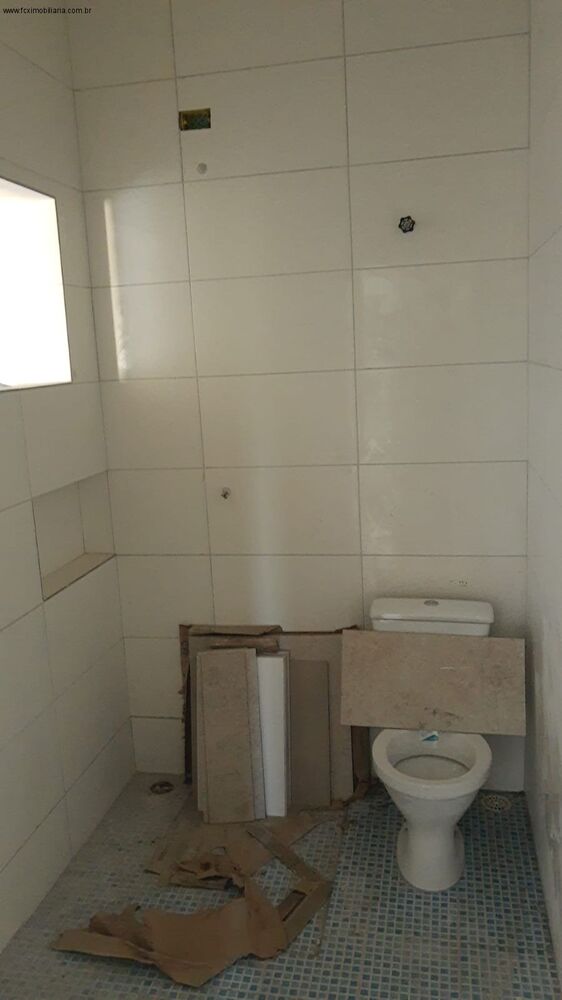 Casa à venda com 2 quartos, 150m² - Foto 4