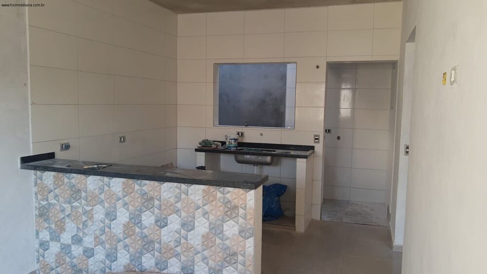 Casa à venda com 2 quartos, 150m² - Foto 3