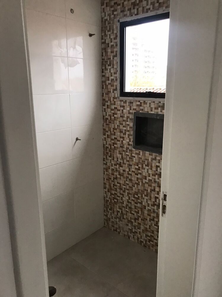 Casa à venda com 3 quartos, 115m² - Foto 2