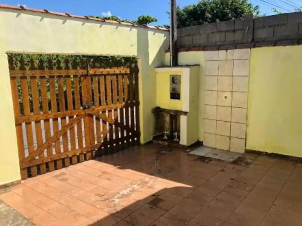 Casa à venda com 2 quartos, 71m² - Foto 5