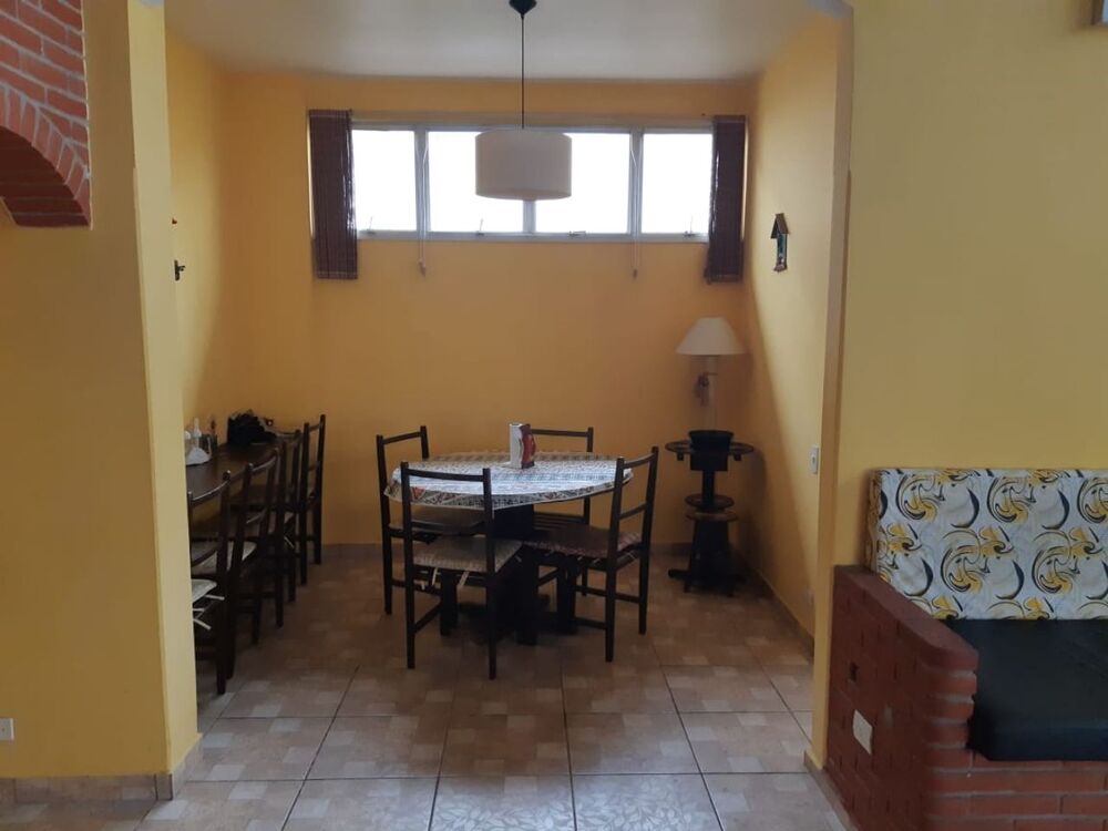 Casa à venda com 5 quartos, 192m² - Foto 3