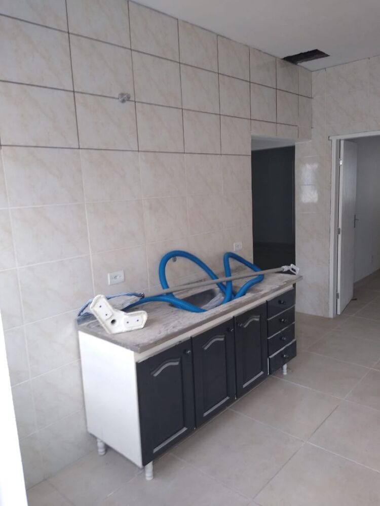 Casa à venda com 2 quartos, 250m² - Foto 13