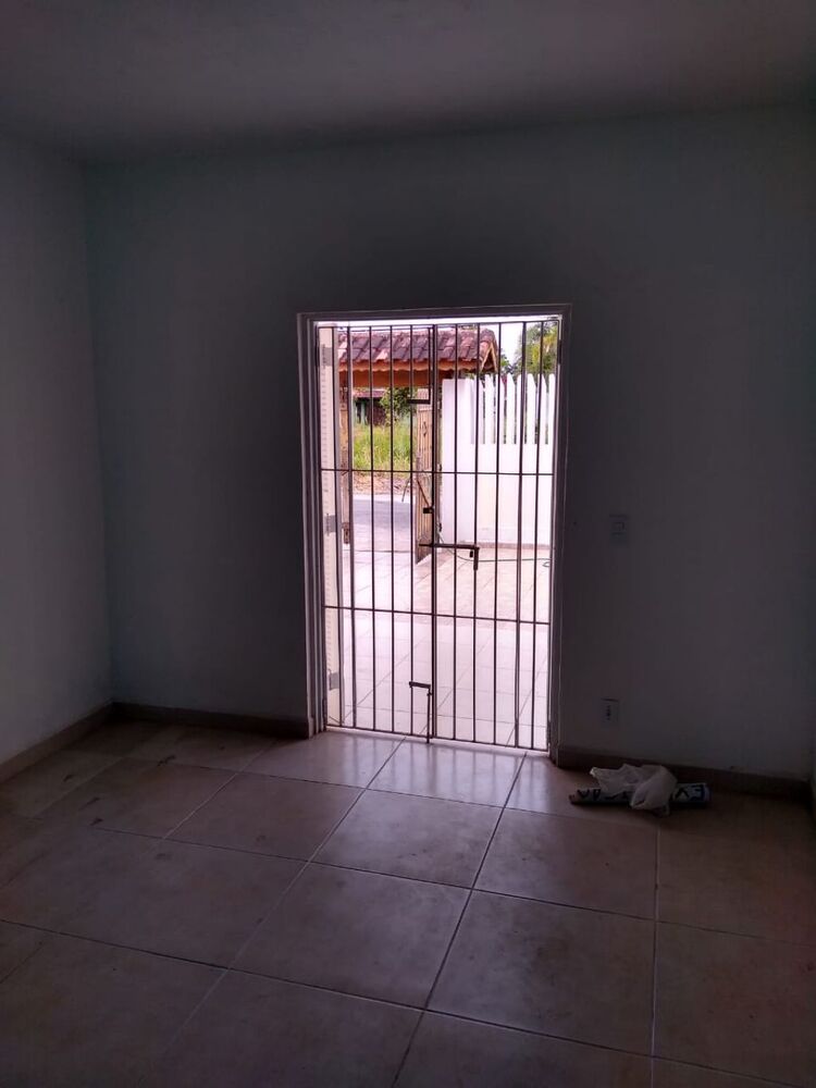 Casa à venda com 2 quartos, 250m² - Foto 11