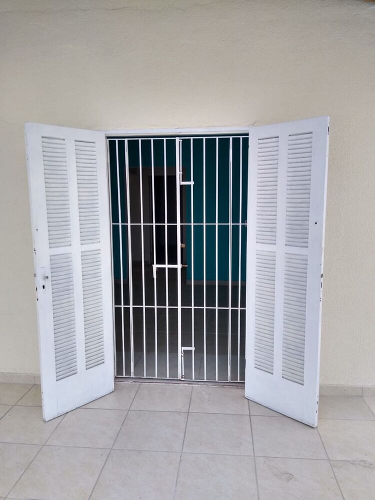 Casa à venda com 2 quartos, 250m² - Foto 8