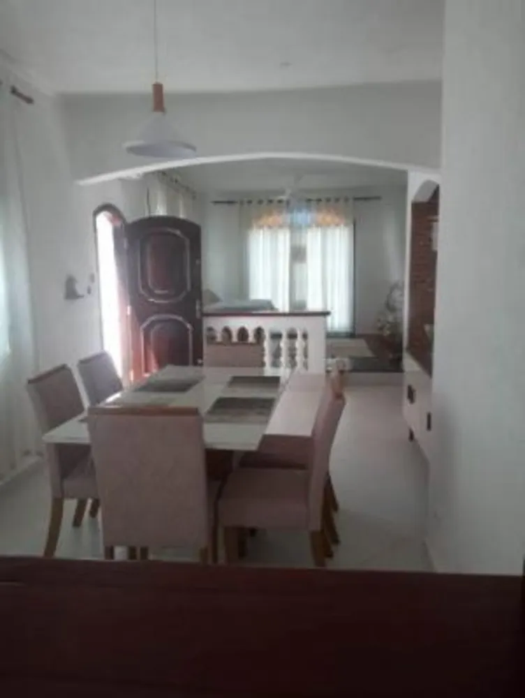 Casa, 3 quartos, 250 m² - Foto 2