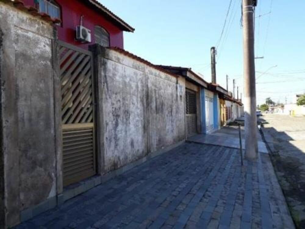Casa à venda com 4 quartos, 250m² - Foto 2