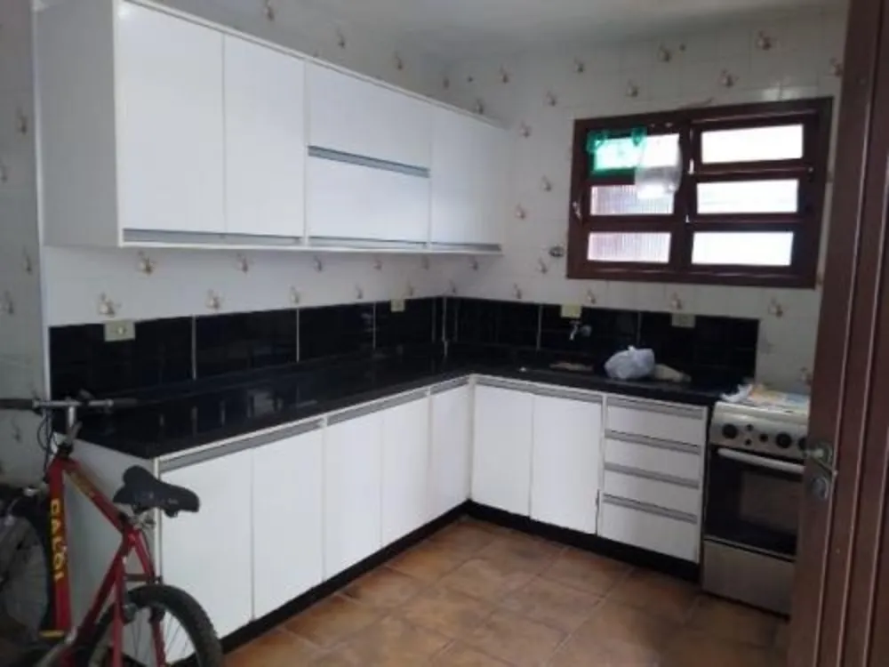 Casa, 5 quartos, 145 m² - Foto 2