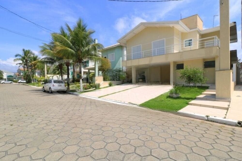 Casa à venda com 4 quartos - Foto 1