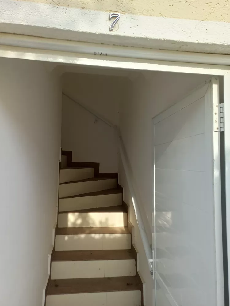 Casa à venda com 2 quartos, 50m² - Foto 4