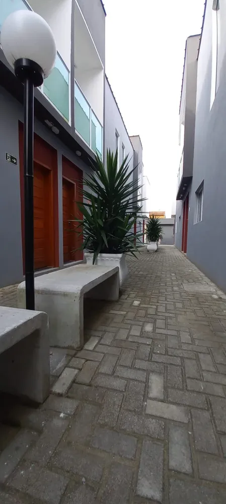Casa, 2 quartos, 64 m² - Foto 1
