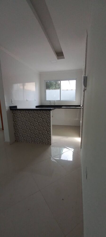Casa à venda com 2 quartos, 64m² - Foto 4