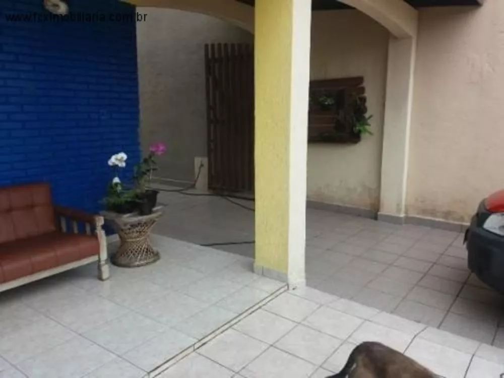 Casa, 5 quartos, 267 m² - Foto 1