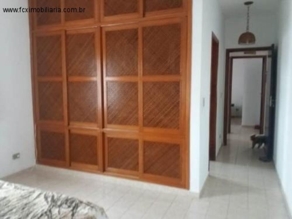 Casa, 5 quartos, 267 m² - Foto 6