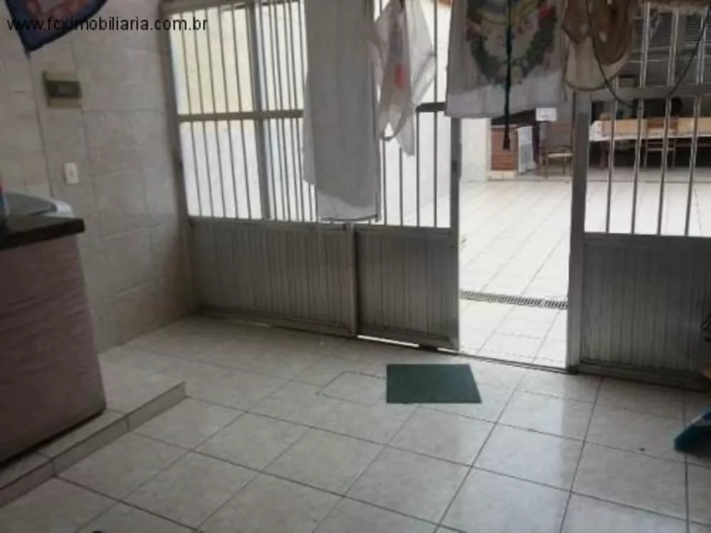 Casa, 5 quartos, 267 m² - Foto 2