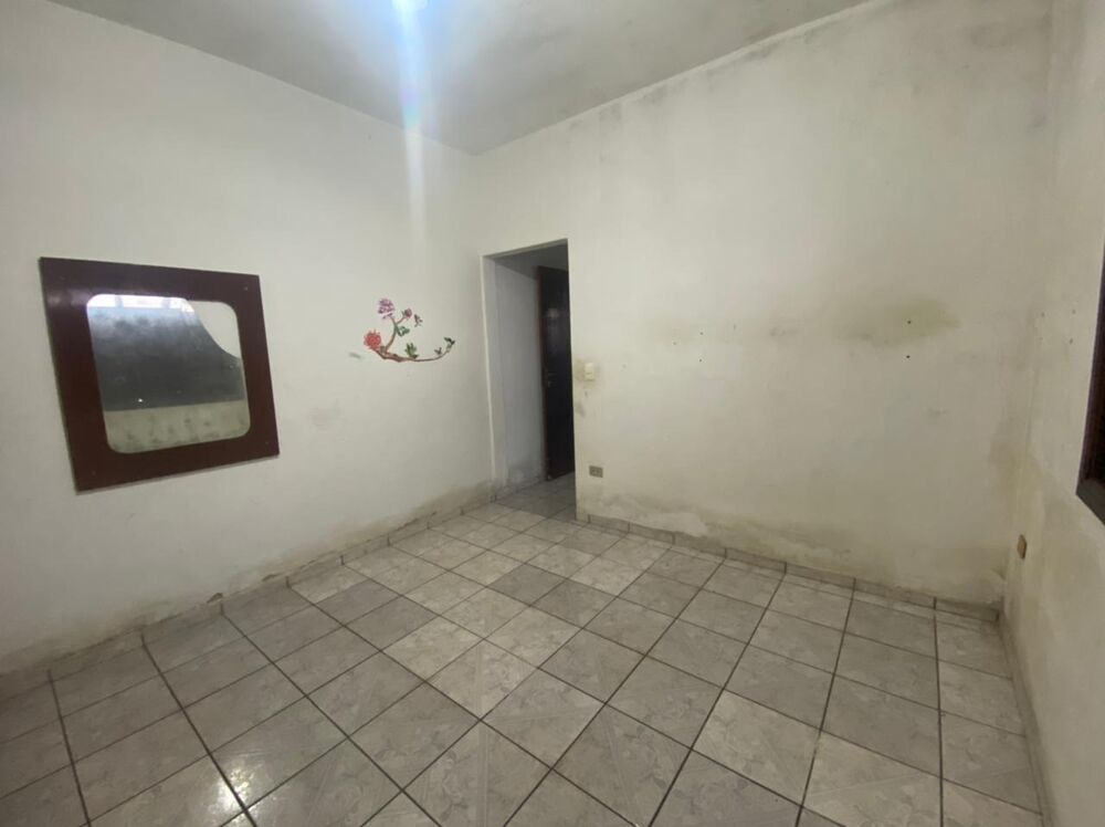 Casa à venda com 2 quartos, 130m² - Foto 3
