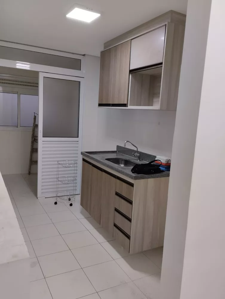 Apartamento à venda com 2 quartos, 60m² - Foto 1