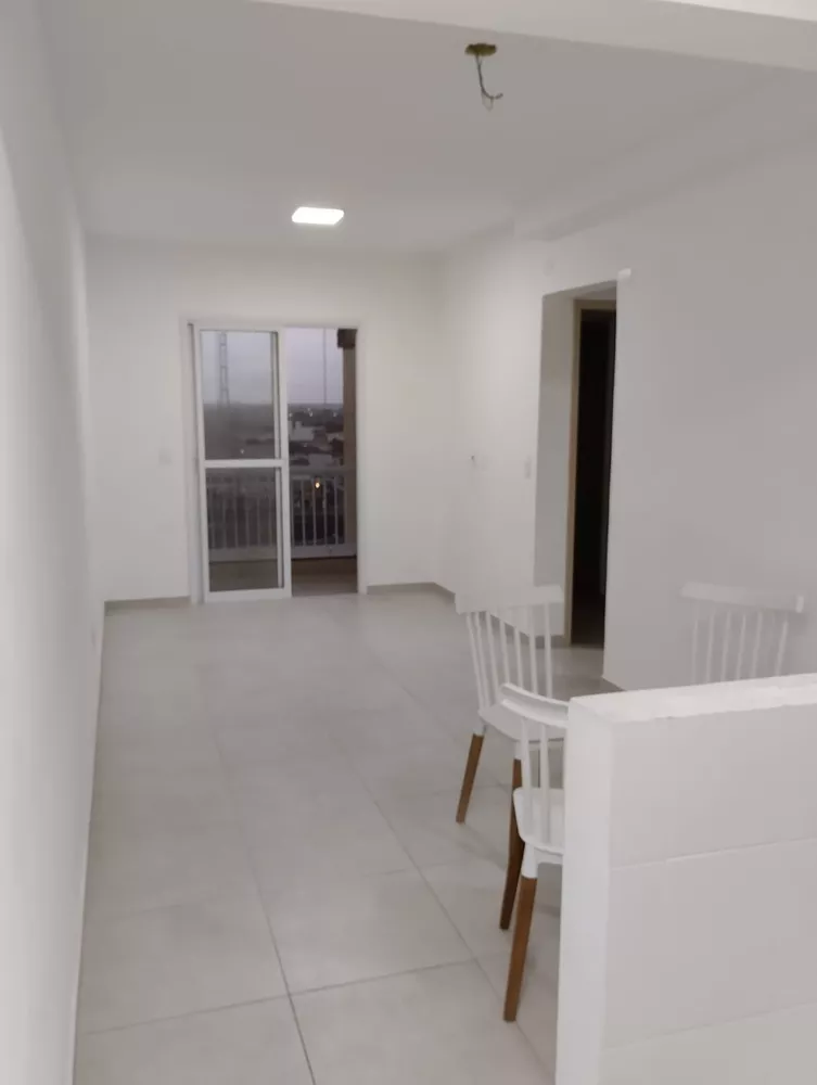 Apartamento à venda com 2 quartos, 60m² - Foto 3