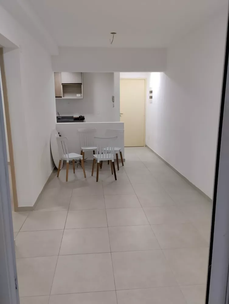 Apartamento à venda com 2 quartos, 60m² - Foto 2