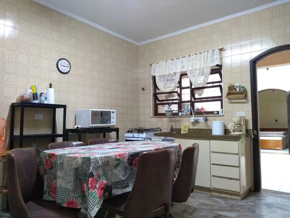 Casa, 4 quartos, 250 m² - Foto 3