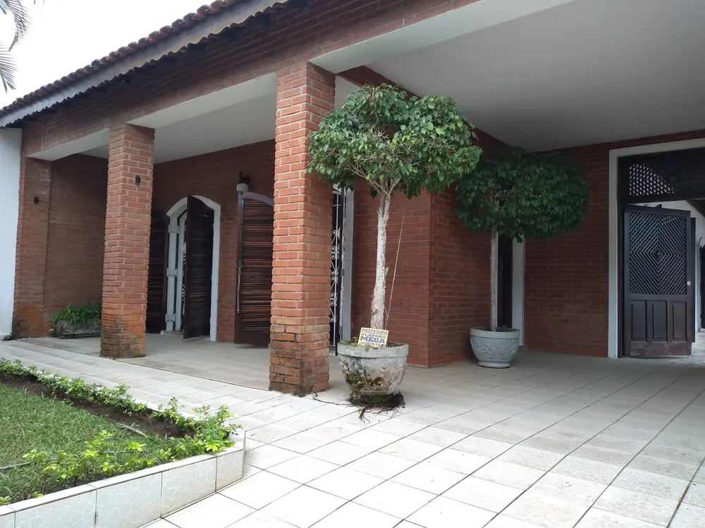 Casa, 4 quartos, 250 m² - Foto 1