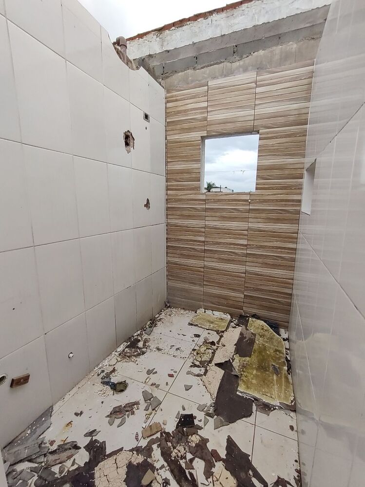 Casa à venda com 2 quartos, 80m² - Foto 4