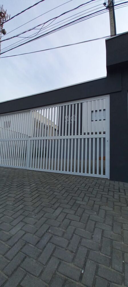 Casa à venda com 2 quartos, 63m² - Foto 2